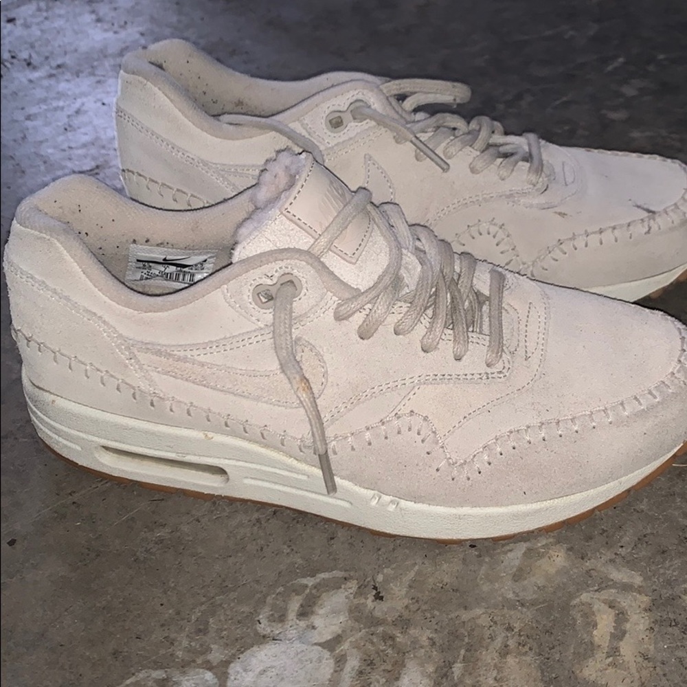 Tan Nike Air Max